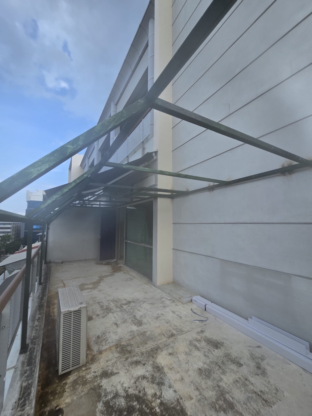 Inspecting a commercial unit on-site